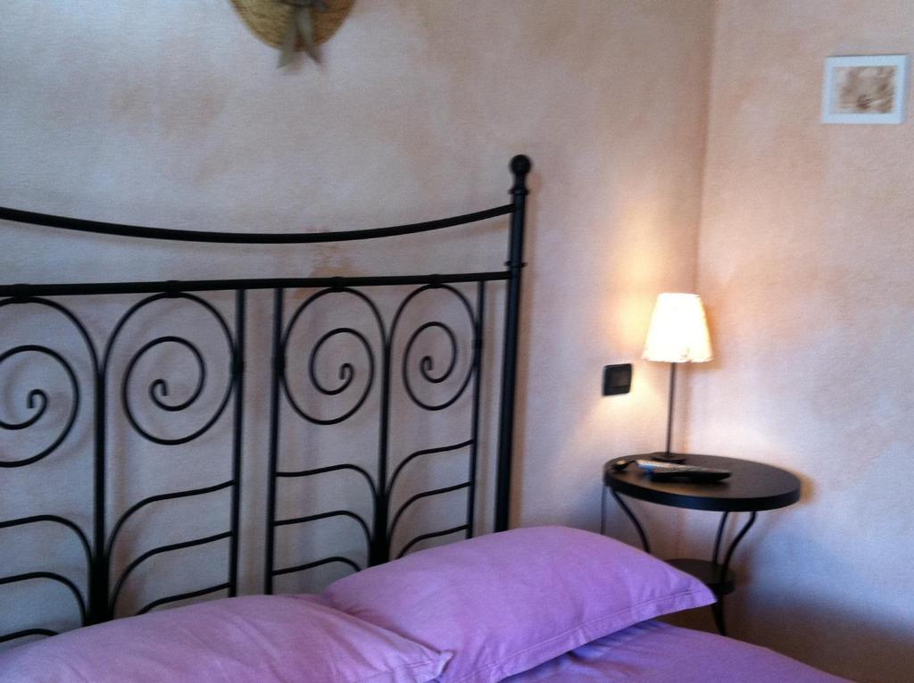 Agriturismo La Rocca Di Perti Finale Ligure Habitación foto
